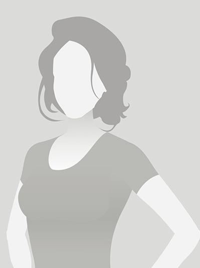 Bild eines phantasierten weiblichen Umrisses mit dunklem Haar, dargestellt auf grauem Hintergrund ohne Gesichtszüge.